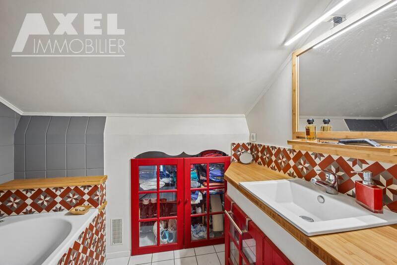 Maison - 180 m² - 6 pièces