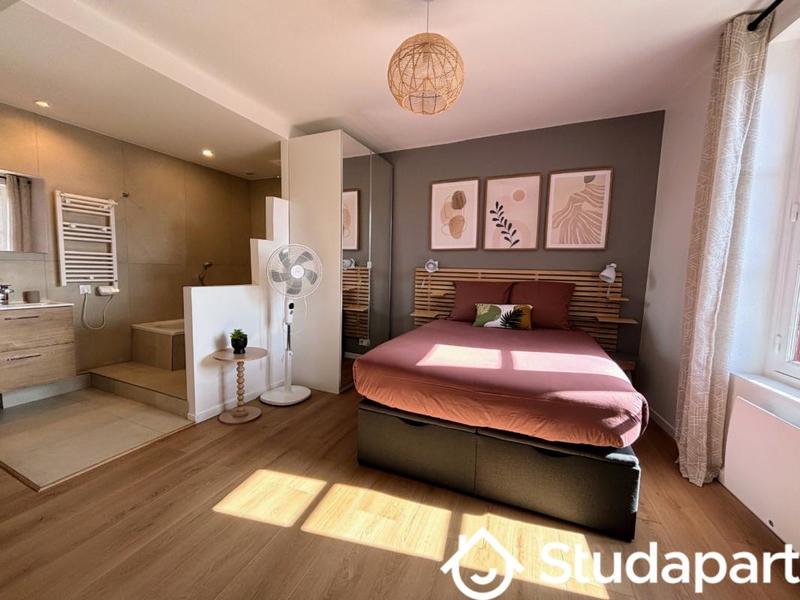 Chambre - 12 m² - 1 pièce