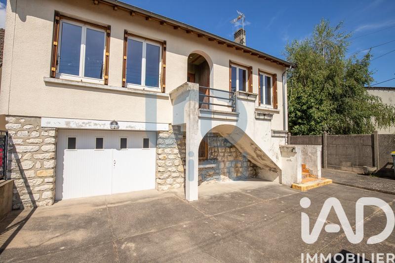 Maison - 93 m² - 5 pièces