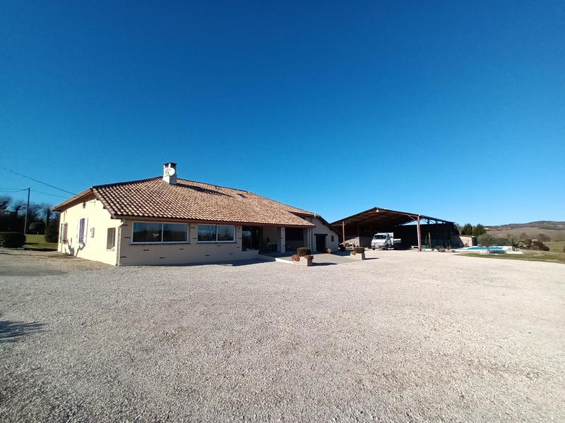 Maison - 180 m² - 7 pièces