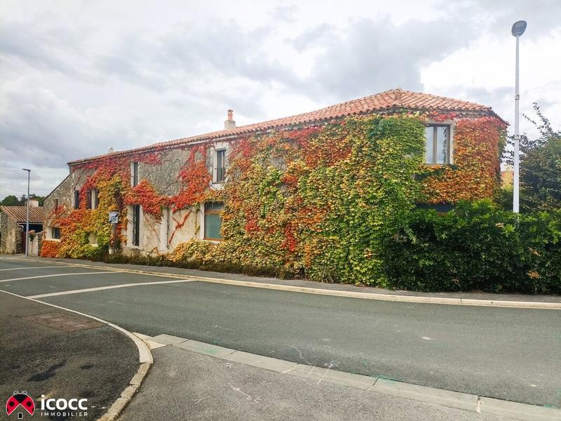 Maison - 300 m² - 9 pièces