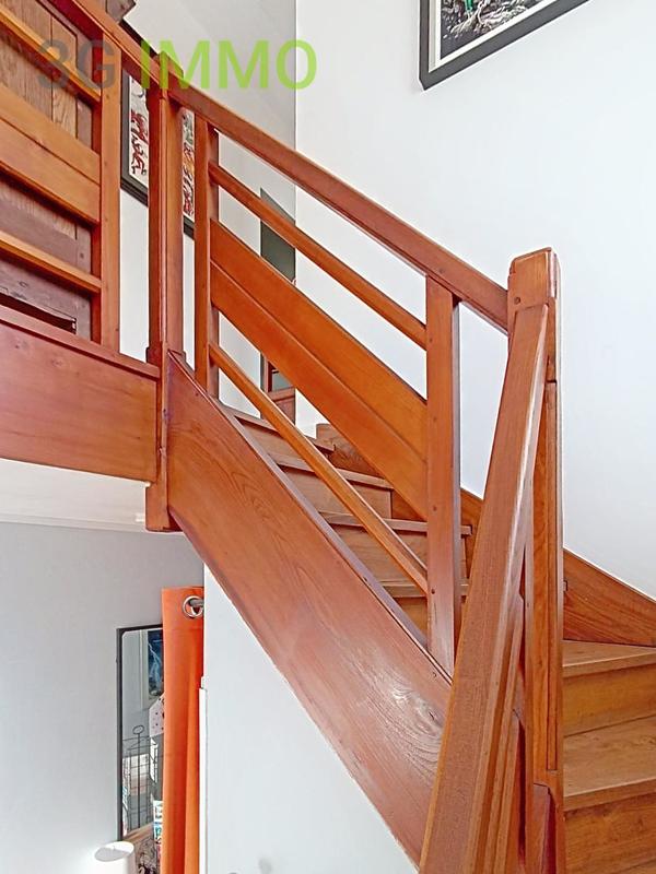 Maison jumelée - 173 m² - 7 pièces