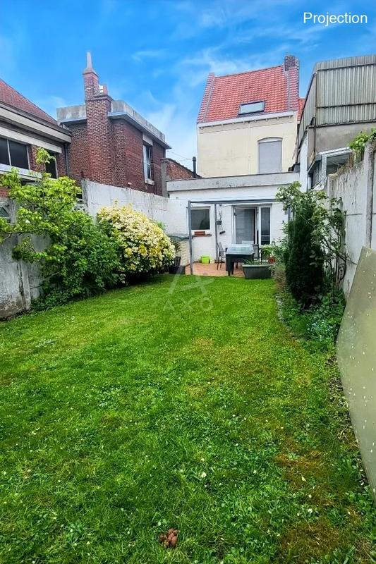 Maison - 105 m² - 6 pièces