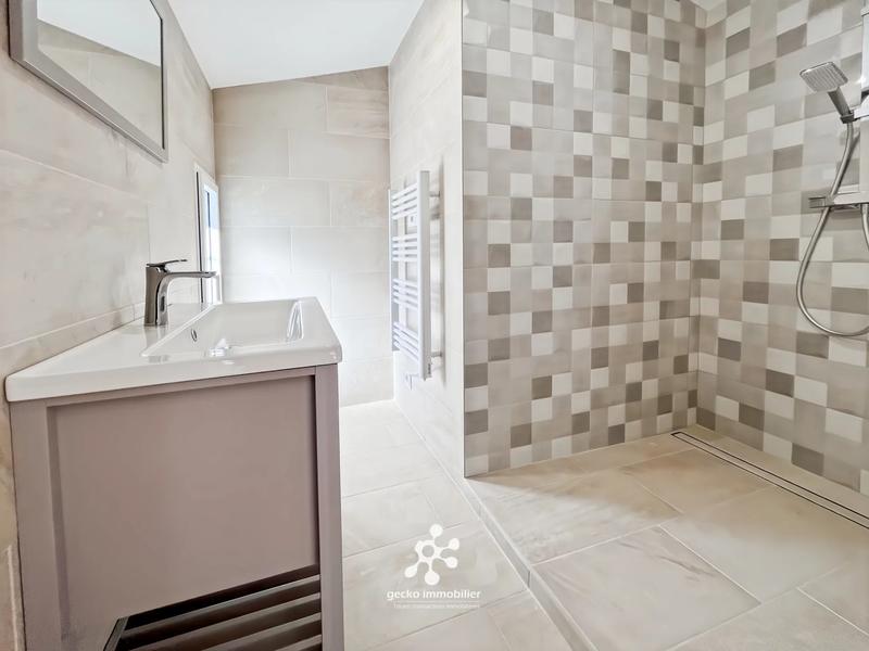 Maison - 122 m² - 4 pièces