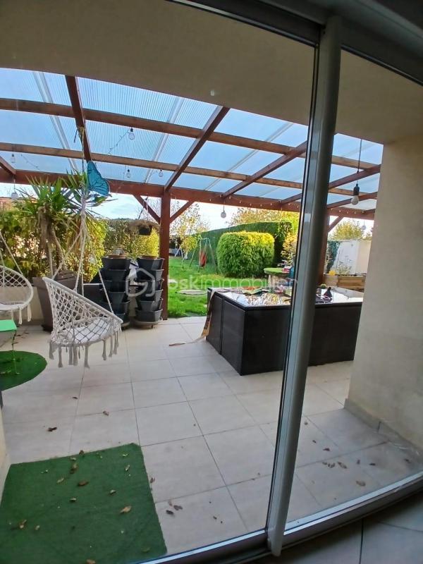 Maison - 270 m² - 9 pièces