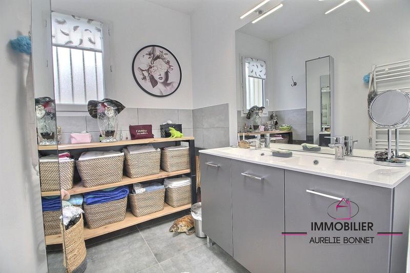 Maison contemporaine - 117 m² - 6 pièces