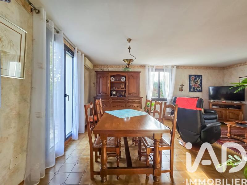 Maison - 104 m² - 6 pièces