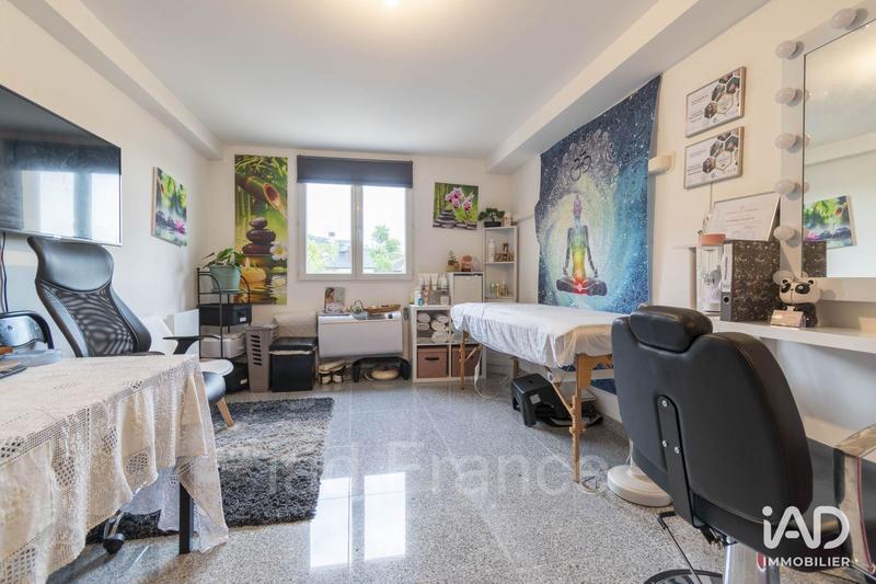 Maison - 164 m² - 8 pièces