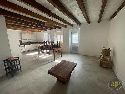 Maison - 104 m² - 5 pièces