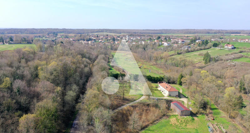 Demeure - 600 m² - 17 pièces