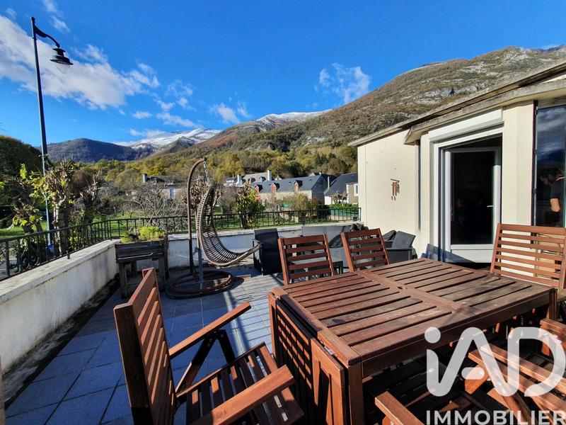 Maison - 182 m² - 7 pièces