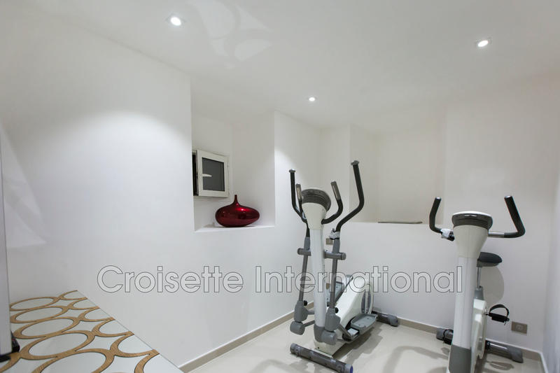 Appartement - 213 m² - 5 pièces