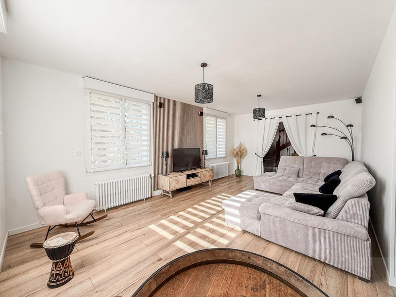 Maison - 165 m² - 6 pièces