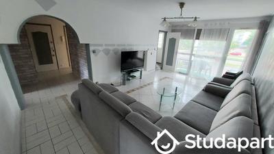 Chambre - 11 m² - 1 pièce