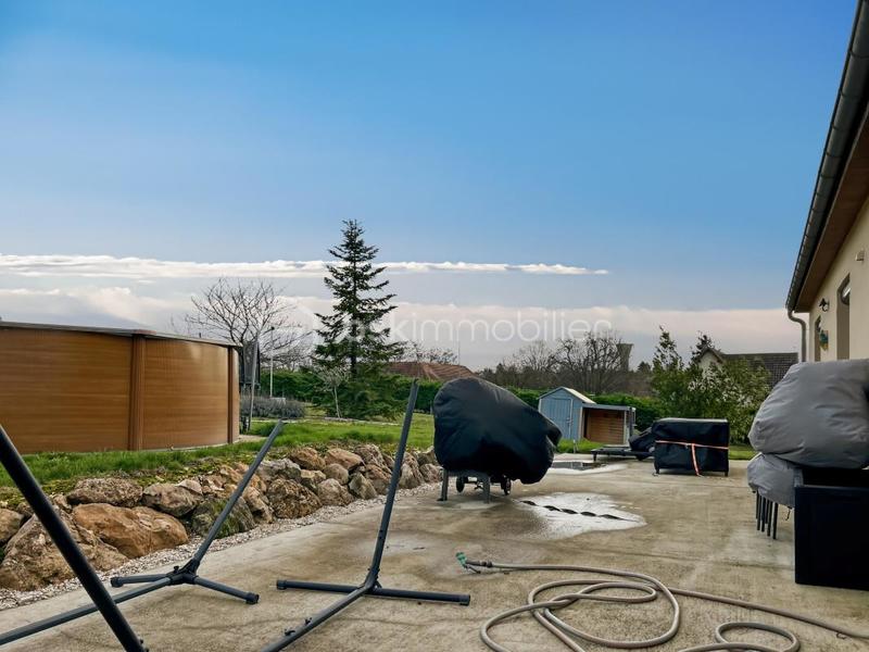 Maison - 111 m² - 6 pièces