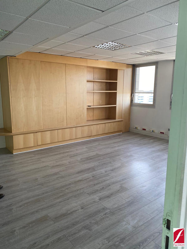 Bureau - 78 m²
