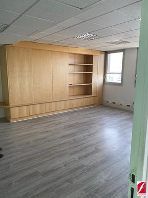 Bureau - 78 m²