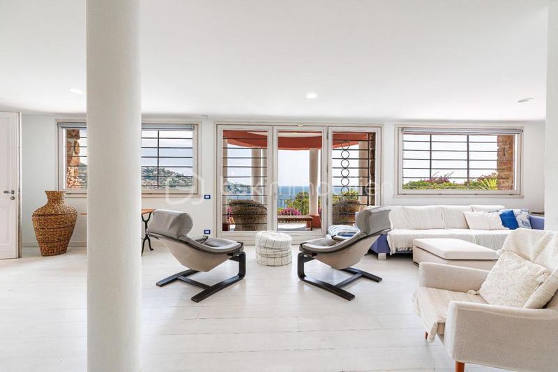 Villa - 219 m² - 5 pièces