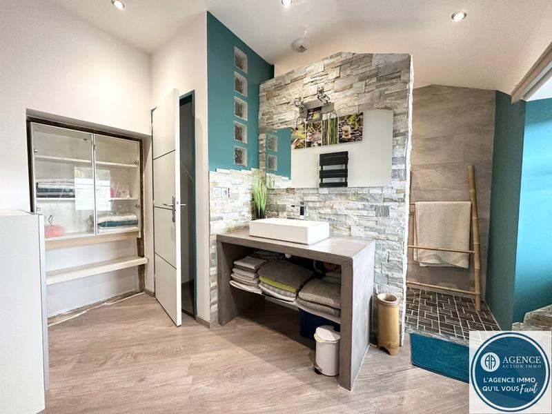 Maison - 101 m² - 4 pièces