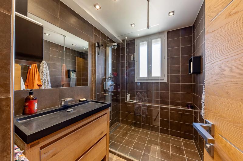 Appartement - 100 m² - 4 pièces