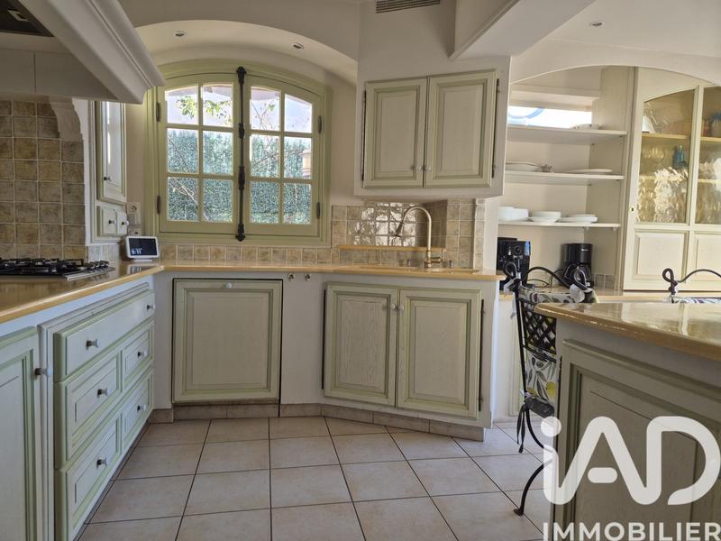 Maison - 168 m² - 5 pièces