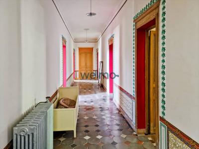 Demeure - 400 m² - 12 pièces