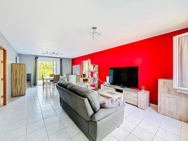 Maison - 93 m² - 5 pièces