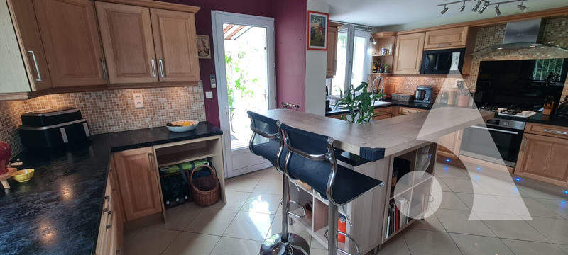 Maison - 144 m² - 5 pièces