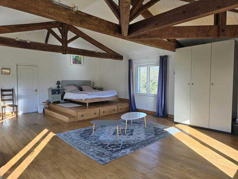 Maison - 254 m² - 8 pièces