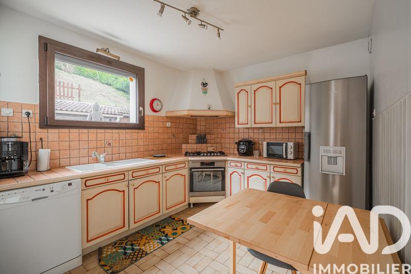 Maison - 104 m² - 5 pièces