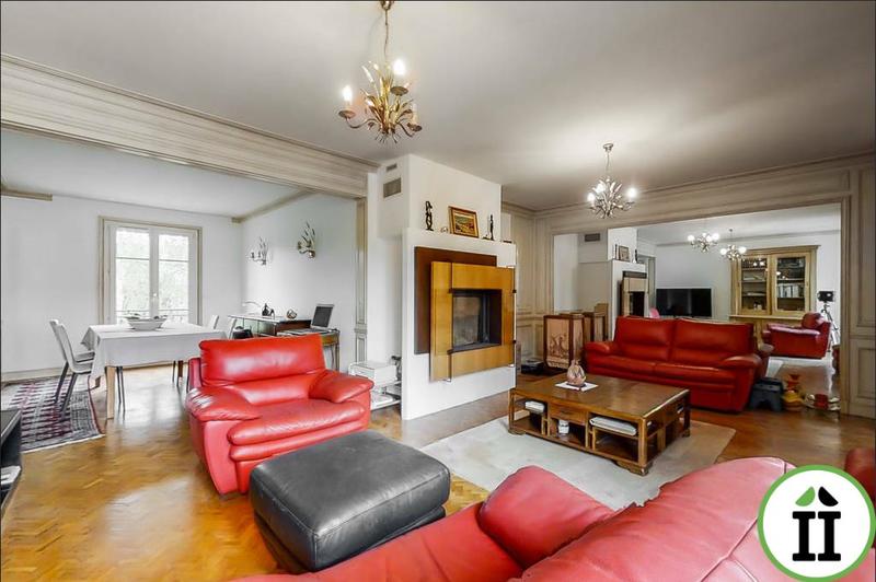 Maison ancienne - 493 m² - 8 pièces