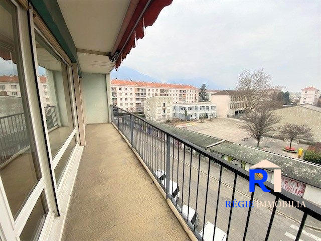 Appartement - 79 m² - 3 pièces