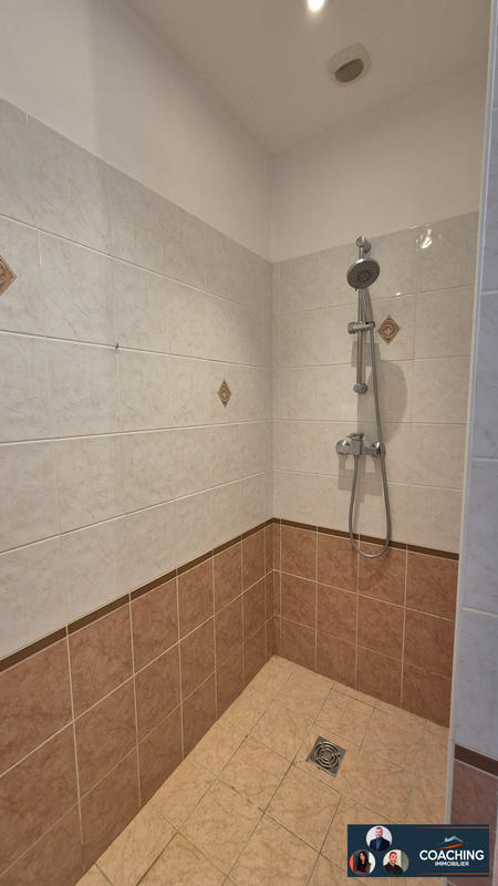 Maison traditionnelle - 198 m² - 6 pièces