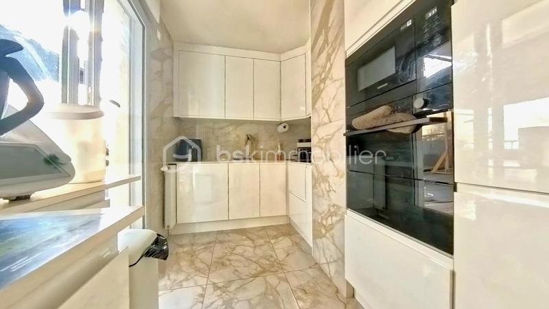 Appartement - 89 m² - 5 pièces