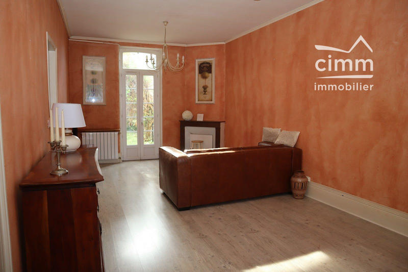 Maison traditionnelle - 109 m² - 5 pièces