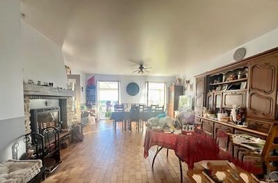 Maison - 110 m² - 6 pièces