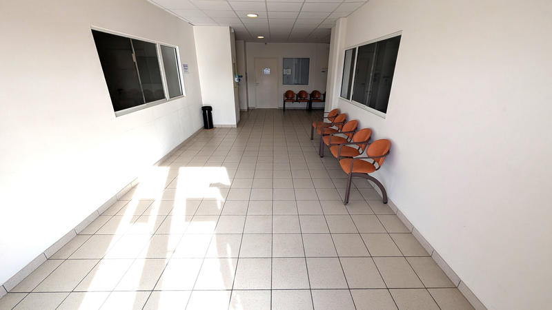 Local commercial - 45 m² - 2 pièces