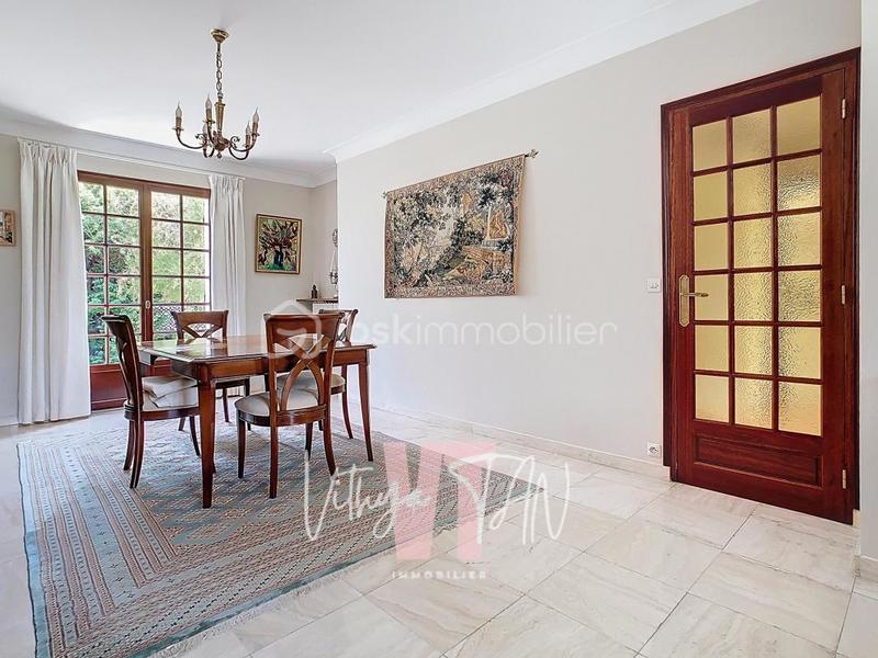 Maison - 159 m² - 5 pièces