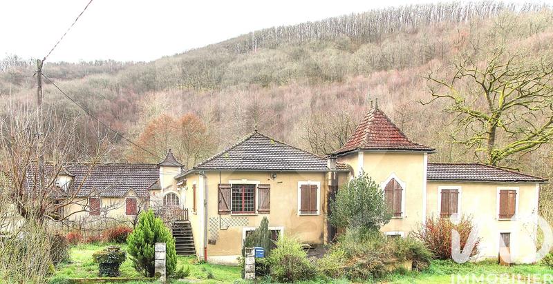 Maison - 207 m² - 12 pièces