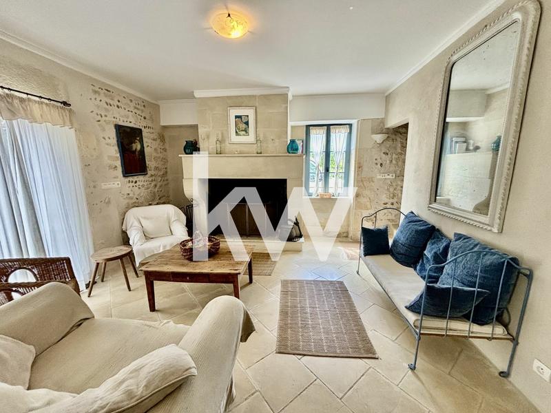 Maison - 300 m² - 11 pièces