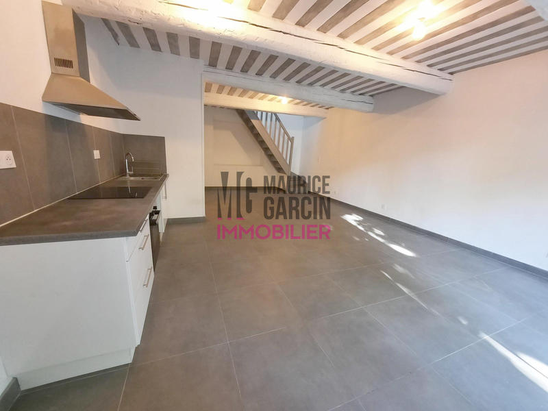 Appartement - 85 m² - 3 pièces