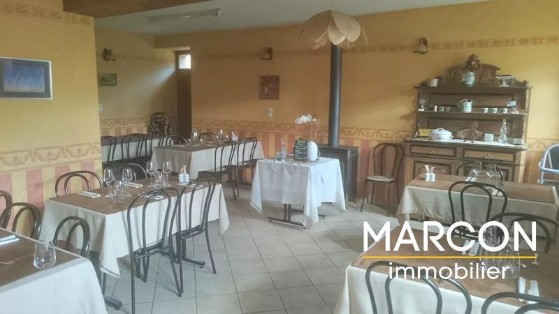 Maison de village - 300 m² - 9 pièces