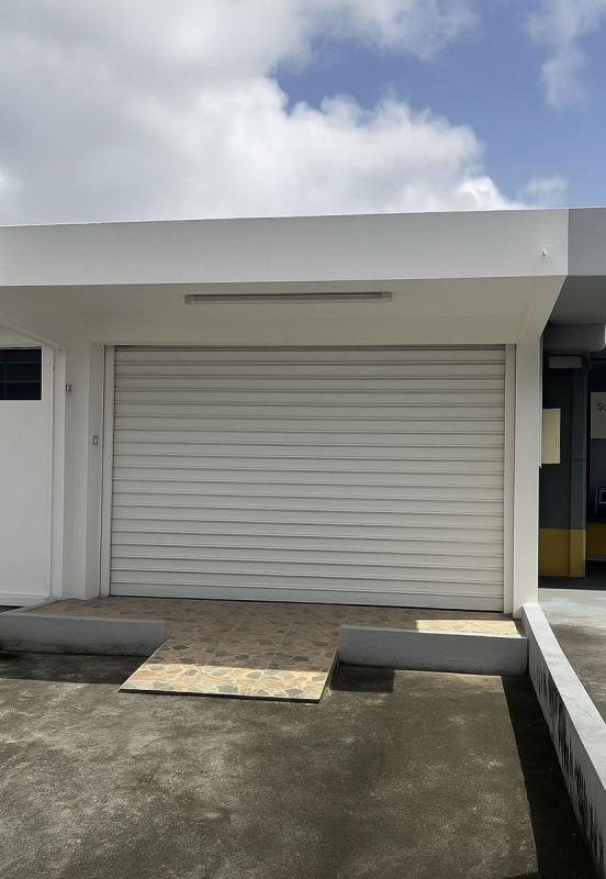 Local commercial - 104 m²