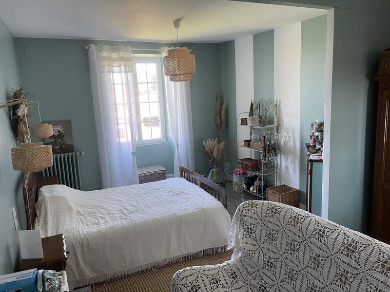 Maison - 228 m² - 7 pièces