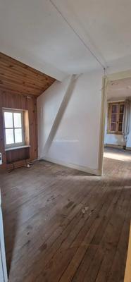 Maison - 111 m² - 4 pièces