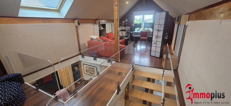 Maison - 206 m² - 8 pièces