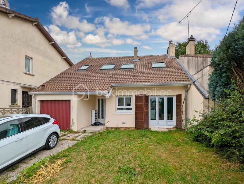Maison - 117 m² - 5 pièces
