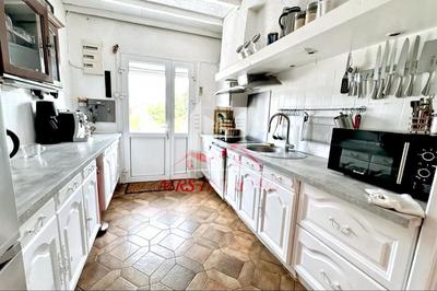Maison - 117 m² - 7 pièces