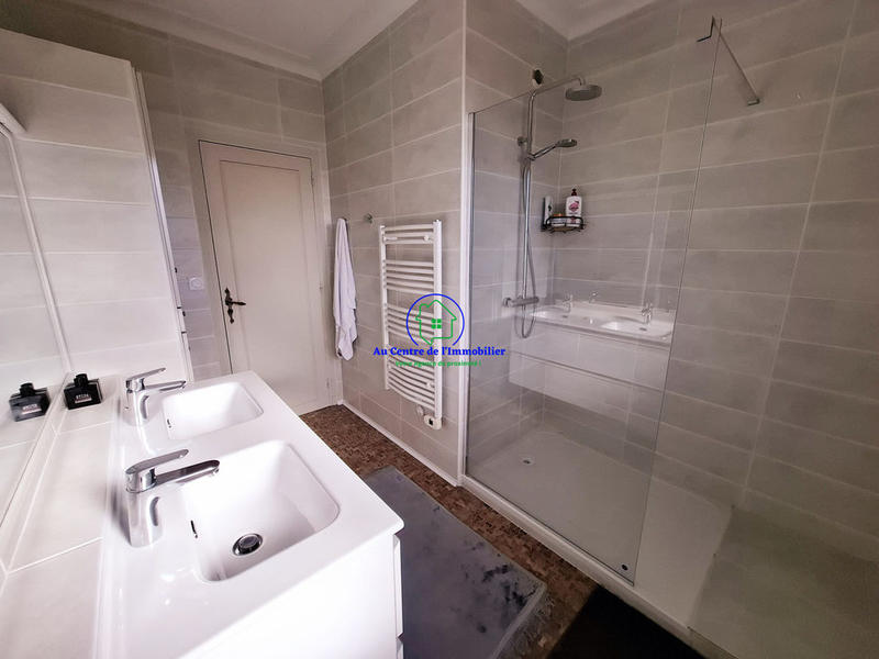 Appartement - 126 m² - 5 pièces