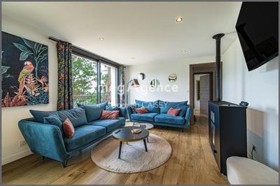 Maison d'architecte - 360 m² - 15 pièces